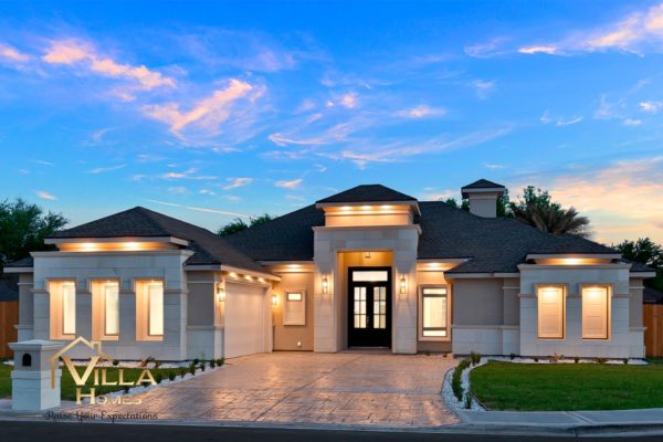 Luxurious entryway of beautiful large home